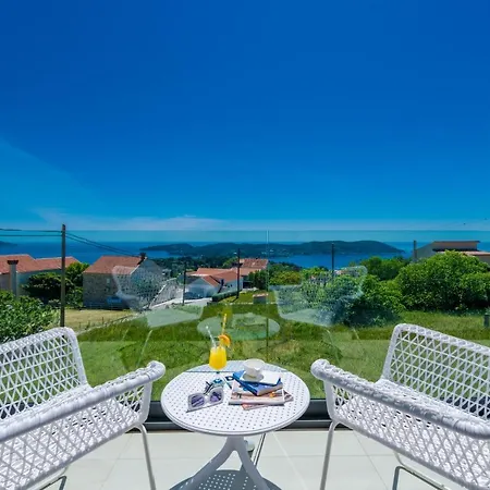 Garden Rose * Orašac