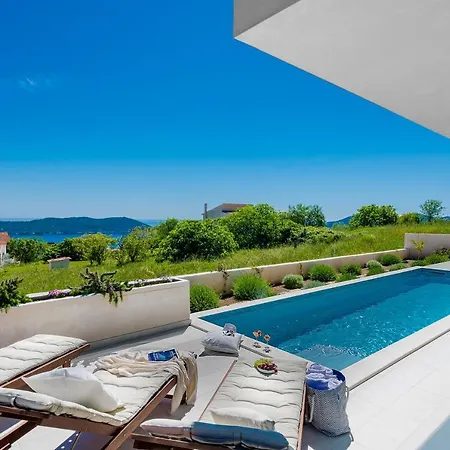 Villa Garden Rose Orašac